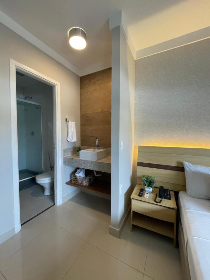 Flat Praia Home Experience Dante Michelini Vitoria Exterior photo